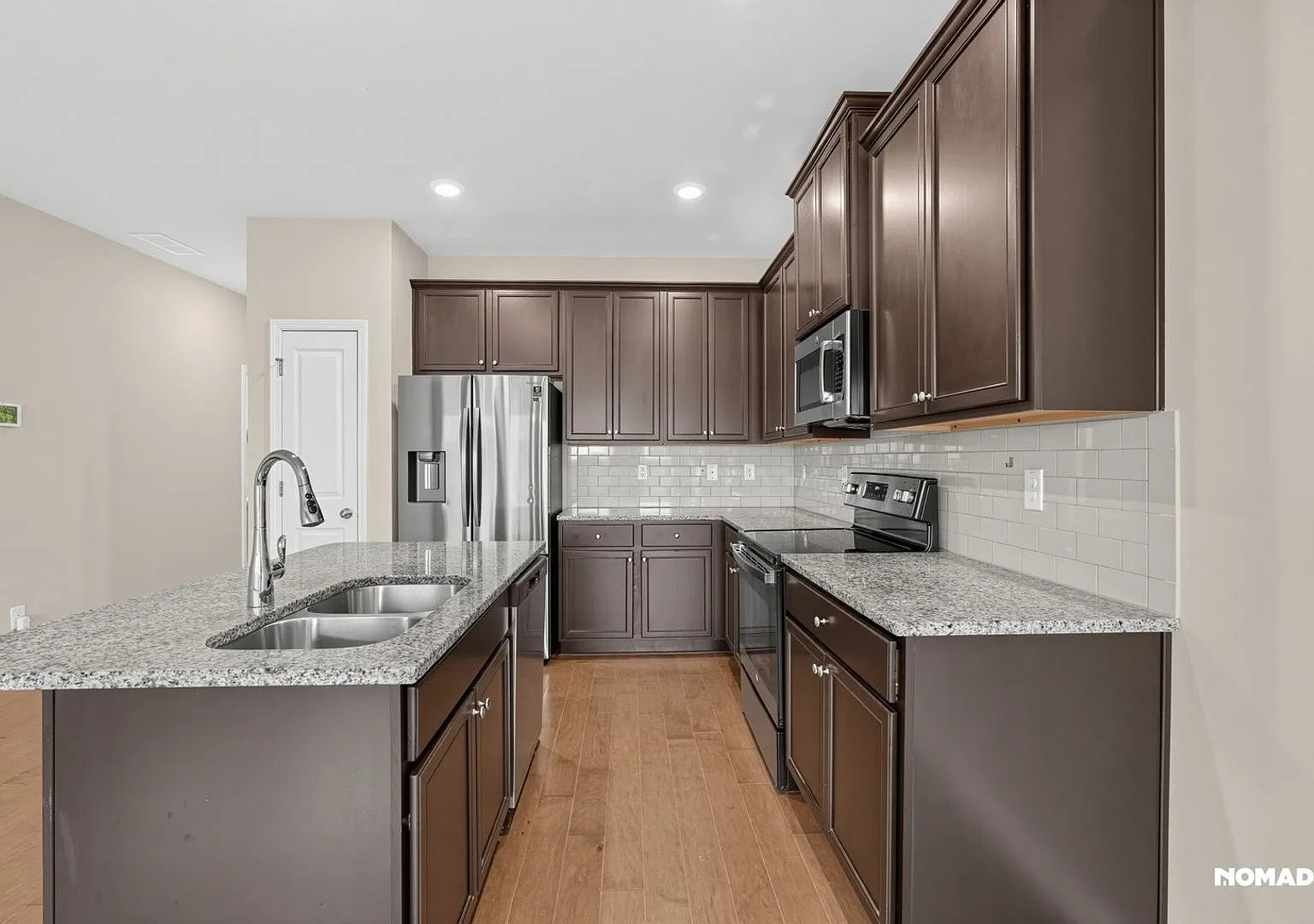 Charming 3BR Townhome in Lithonia — Photo 3