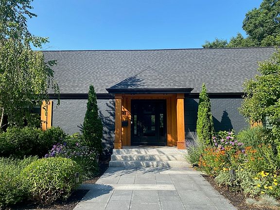 3rd image of 22 Cranmore Rd