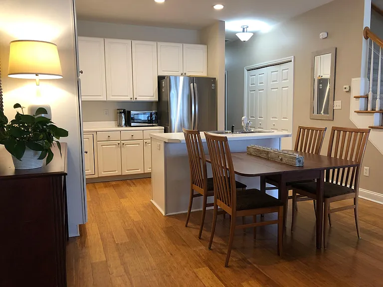 703 Teague Pl — Photo 32
