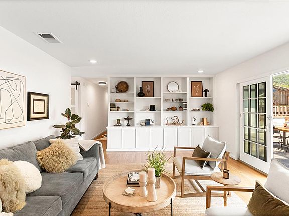 3rd image of 12 Heartwood Court