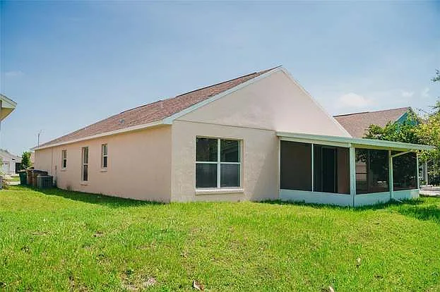 2402 Knightsbridge Blvd — Photo 29