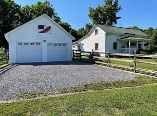 3101 True Rd, Hinton, WV 25951