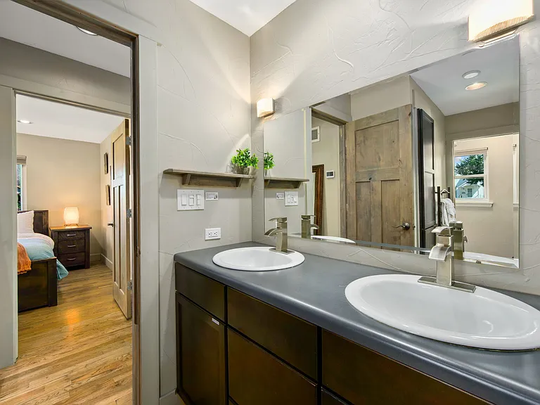 401 Stover St — Photo 11