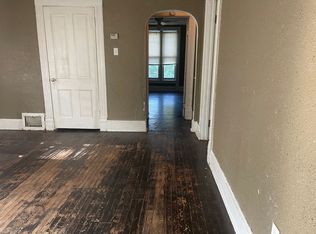 830 W Jefferson St, Springfield, IL 62702