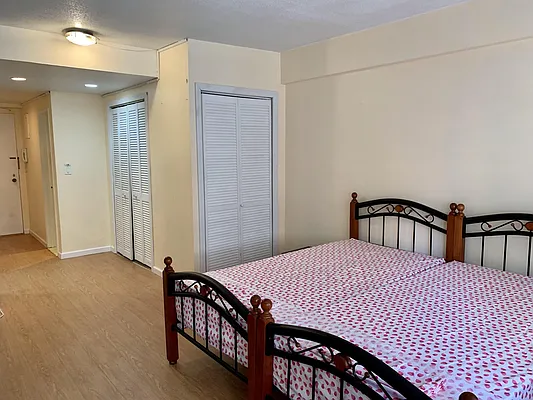 Rented by Century 21 Metropolitan | media 34