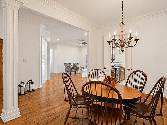 4th image of 517 Mobley Way Ct