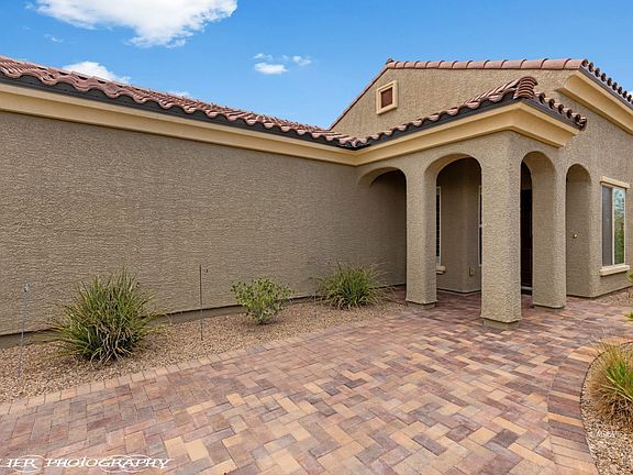 4th image of 621 Bridle Path Cir