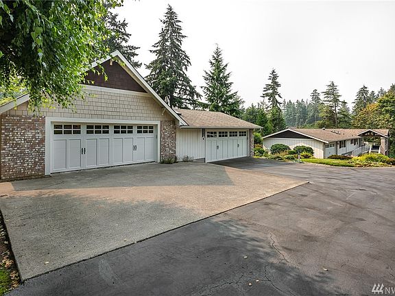 2nd image of 1712 186th Ave E
