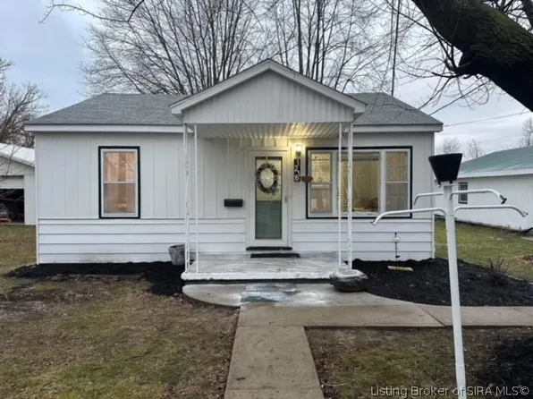 1218 Mann Avenue, Austin, IN 47102