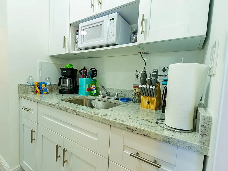 916 N Victoria Park Rd #2 — Photo 16