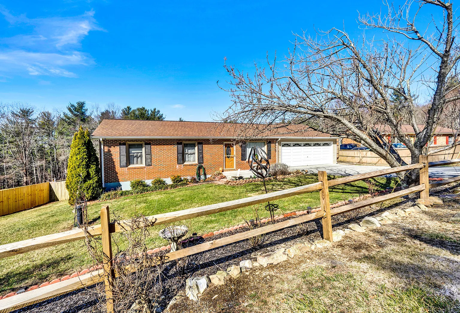 10396 Ivy Ridge Rd photo 1