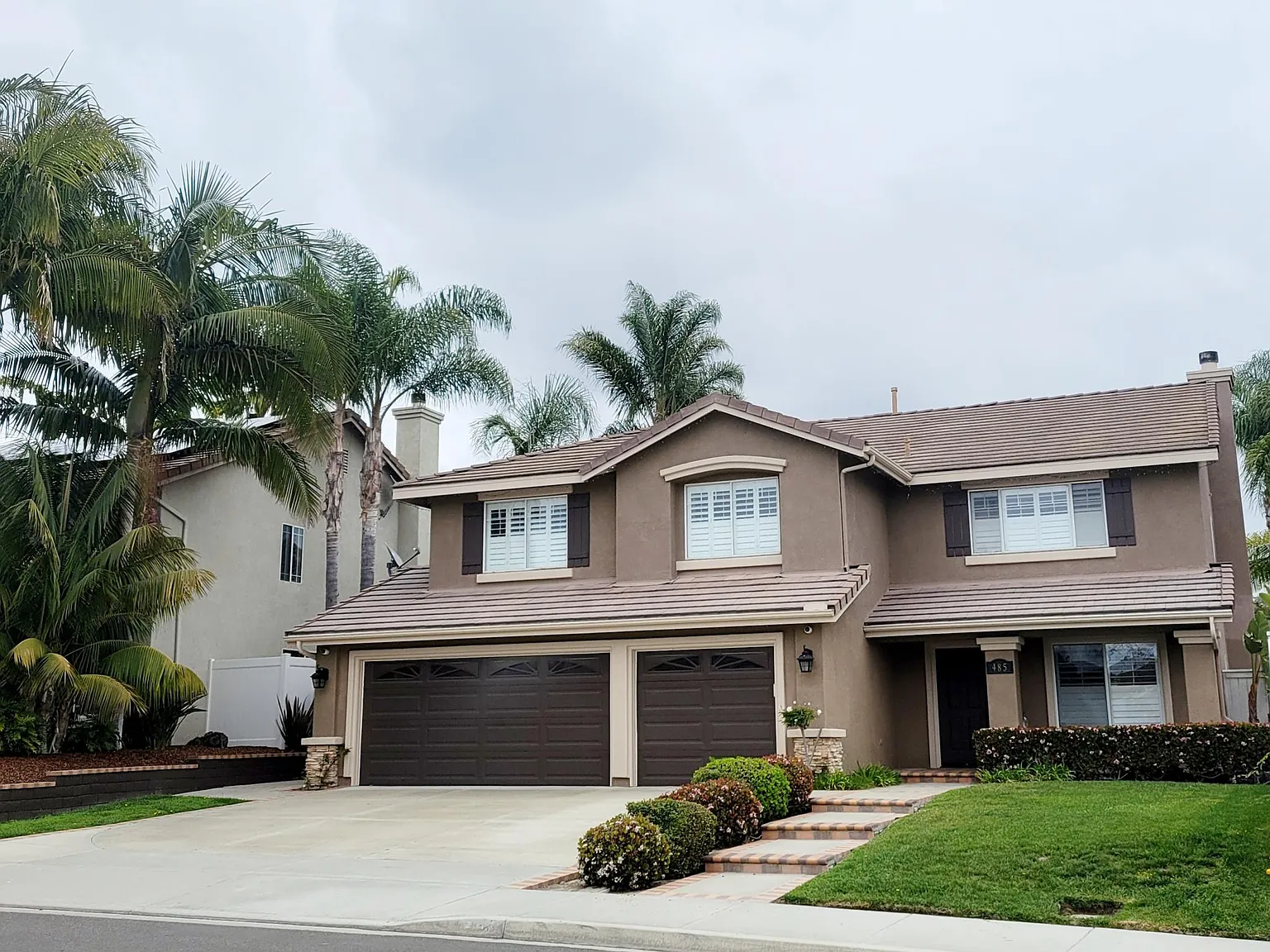 485 Lexington Cir — Photo 1
