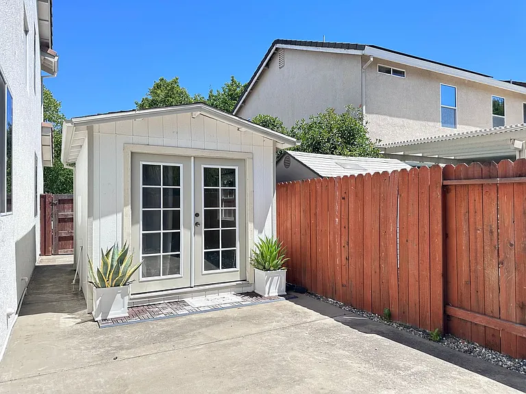 3045 Catalina Island Rd — Photo 37