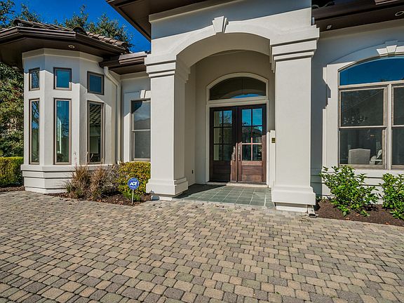 4th image of 8823 Chalk Knoll Dr