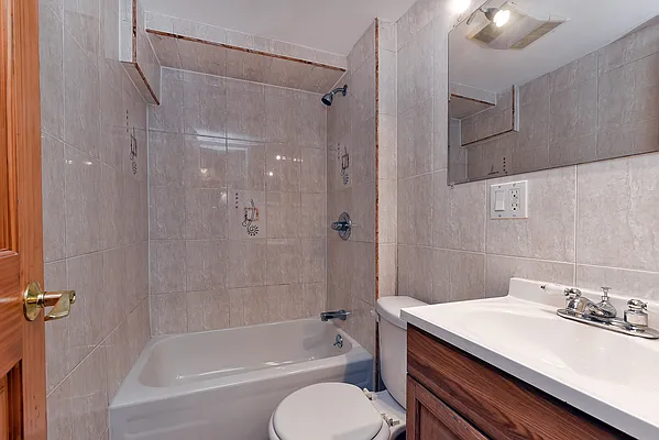 Rented by Talk of the Town Realty | media 18