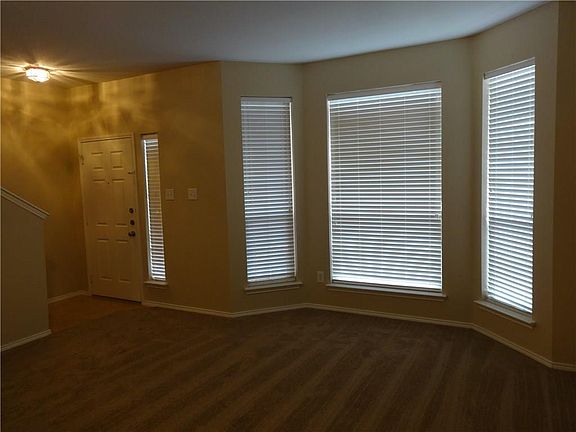 3rd image of 2801 Carolina Drive