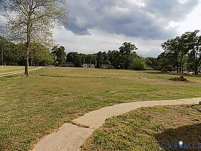 5300 River Rd — Photo 12