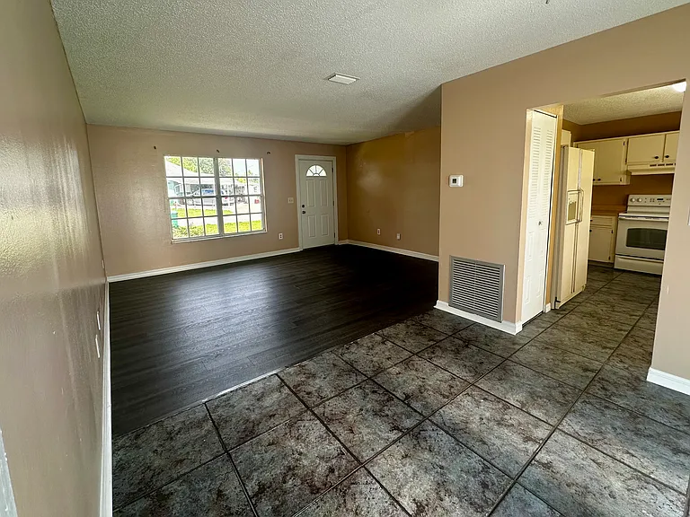 6574 Bamboo Ave — Photo 2