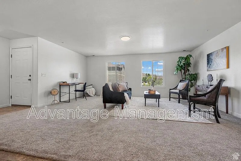 3 bed, 2.0 bath, 1240 sqft, $1,395 — Photo 4