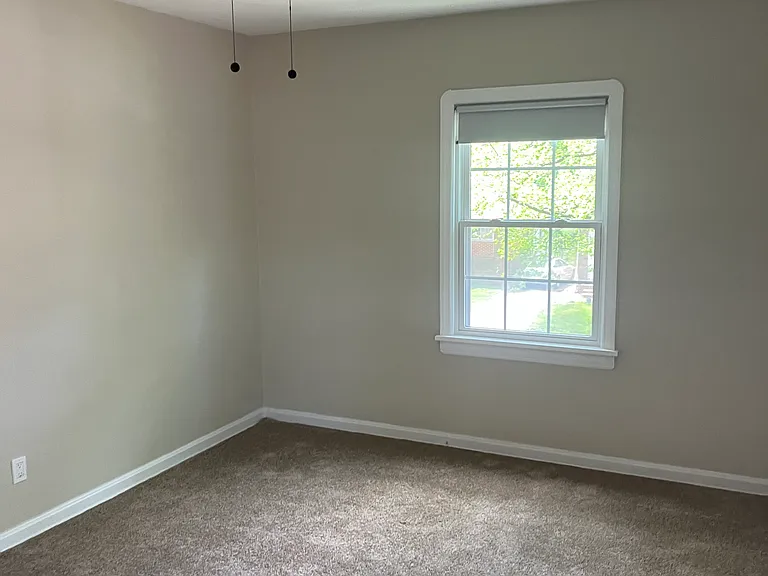 1031 Pennfield Rd — Photo 9