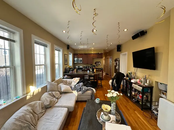 148 Hillside St, Boston, MA