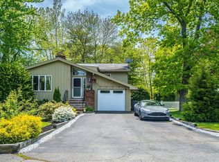 15 Carlin Rd, Waltham, MA 02451