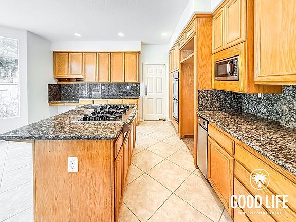 5th image of 709 S Hidden Creek Cir
