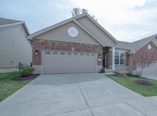 16108 Amber Vista Dr, Ballwin, MO 63021