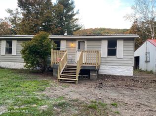 111 Cold Spring Rd, Petersburgh, NY 12138