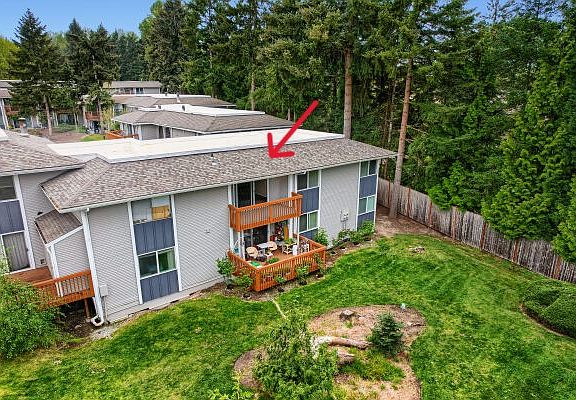 3rd image of 17208 NE 45th St APT 66