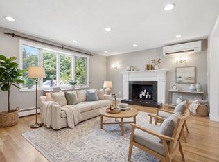 55 Robbie Rd, Braintree, MA 02184