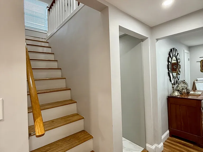 74 Seminole Ave — Photo 16