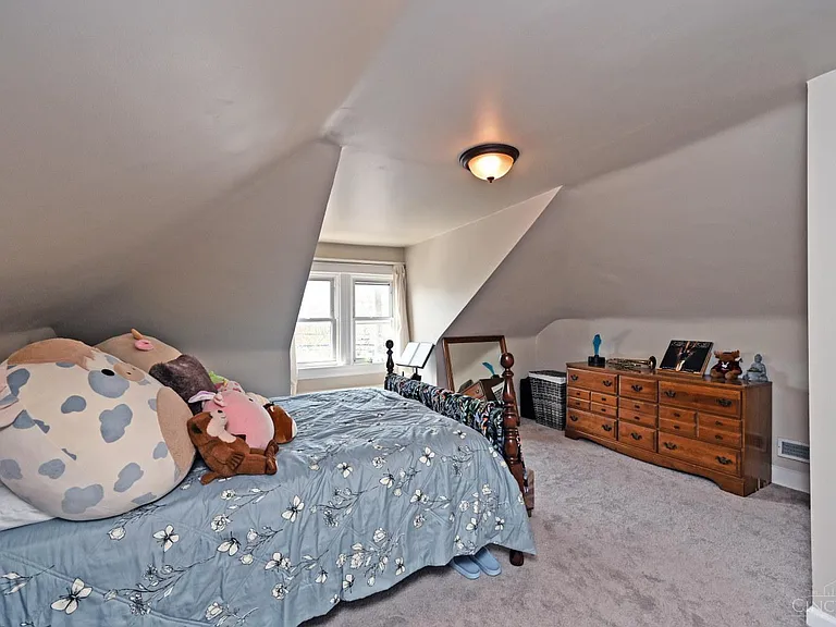 336 Warner St — Photo 15