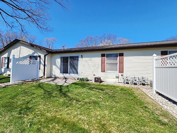 2nd image of 1052 Walnut Grove Dr