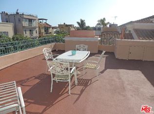 133 Lighthouse Mall, Venice, CA 90292