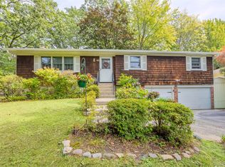 43 Flowerfield Rd, Sound Beach, NY 11789