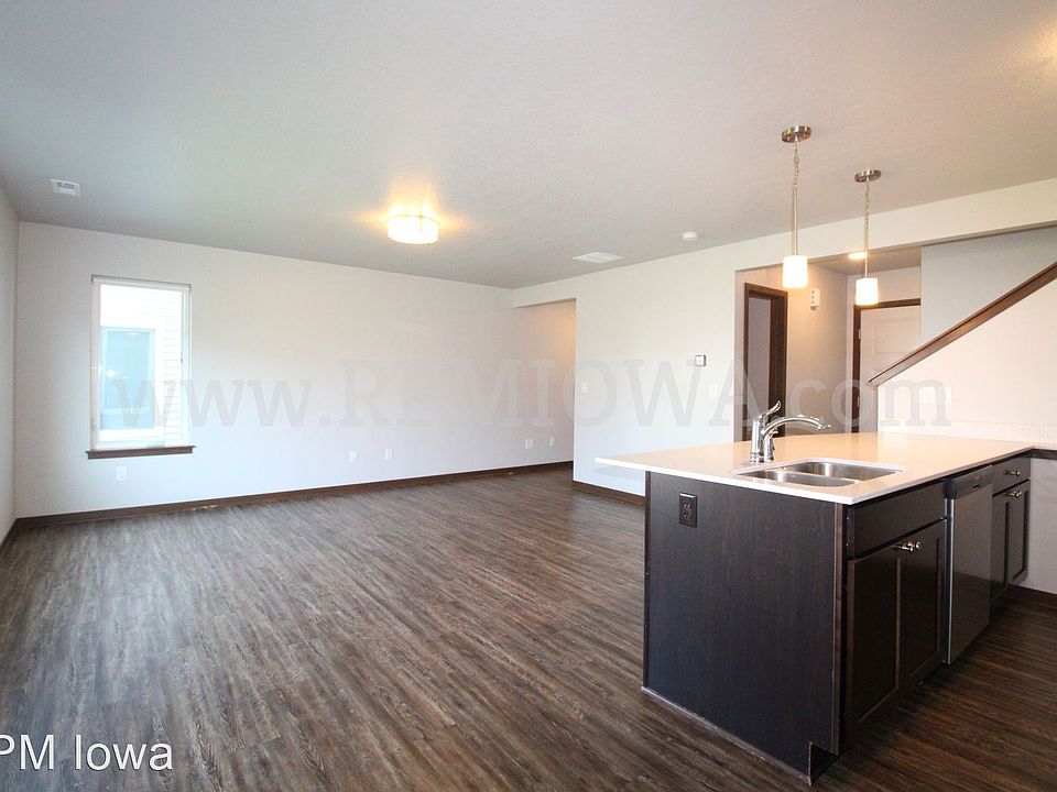 1st image of 2902 NW 40th Ln