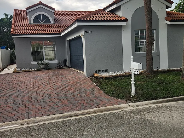 10180 Fanfare Dr — Photo 3