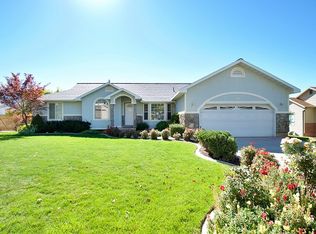389 E 3575 N, North Ogden, UT 84414
