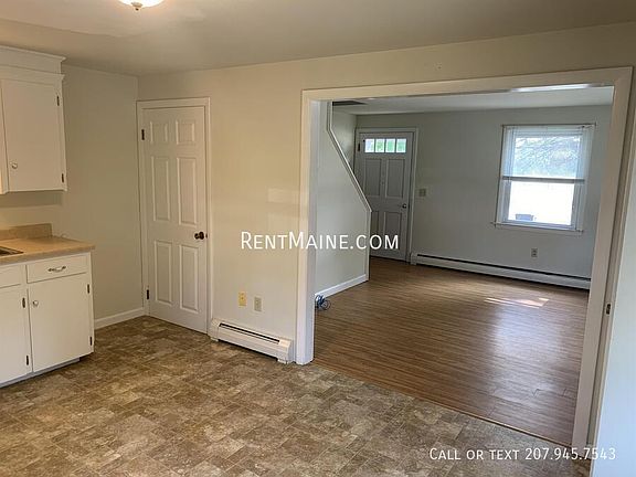 2nd image of 232 Mount Hope Ave