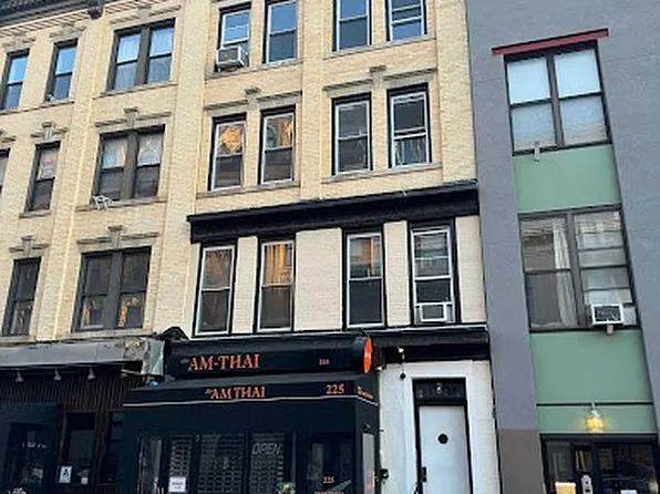 225 S 1st St #1, Brooklyn, NY 11211