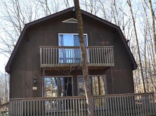 94 Lenape Dr, East Stroudsburg, PA