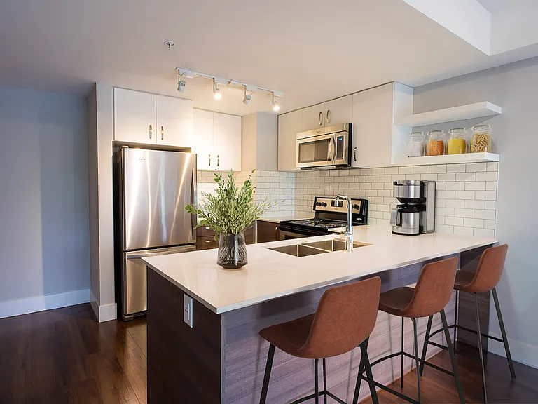 2525 Carnarvon St #312 — Photo 9