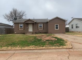 910 Lee Ora St, Altus, OK 73521