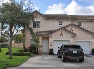 2430 SW 87th Way, Hollywood, FL 33025