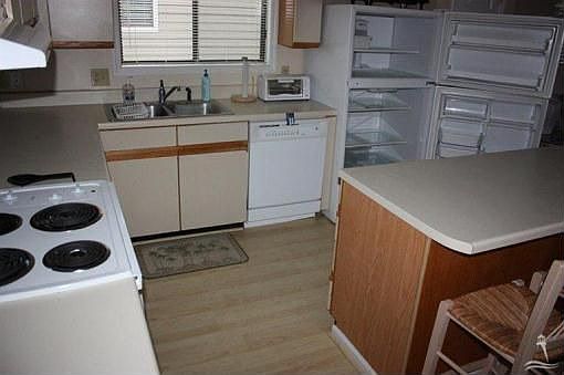 5th image of 14 Harbor Dr