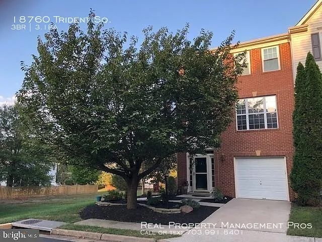 18760 Trident Sq photo 1