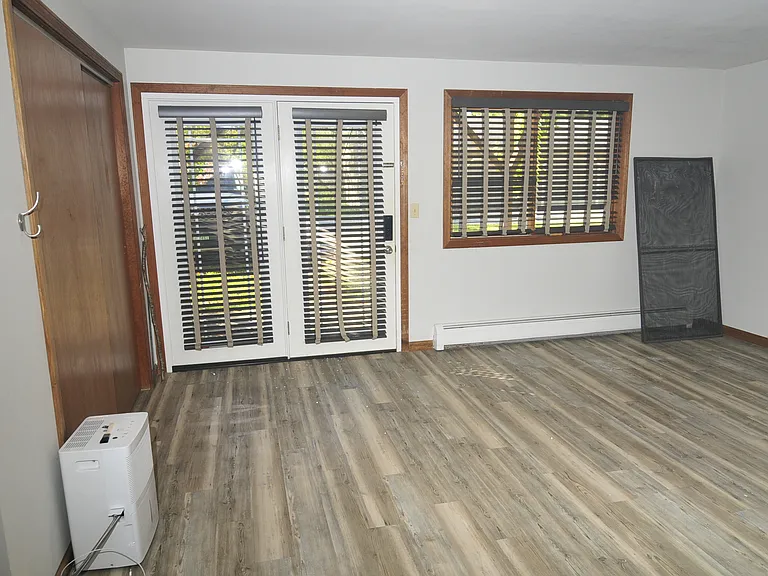 14 Stonehedge Dr — Photo 6