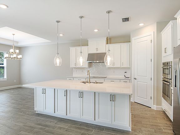 2nd image of 107 SW 34th Pl