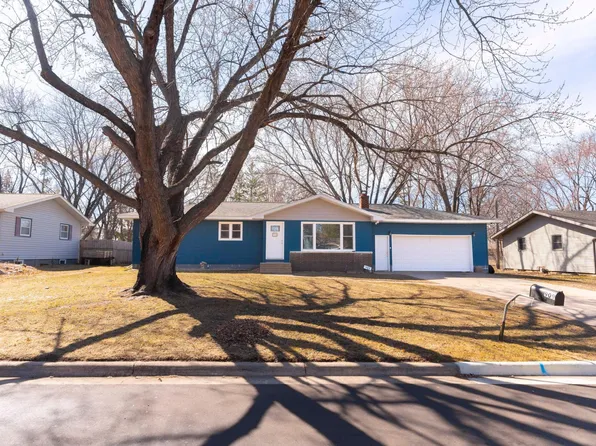 909 3rd Ave N, Sauk Rapids, MN 56379